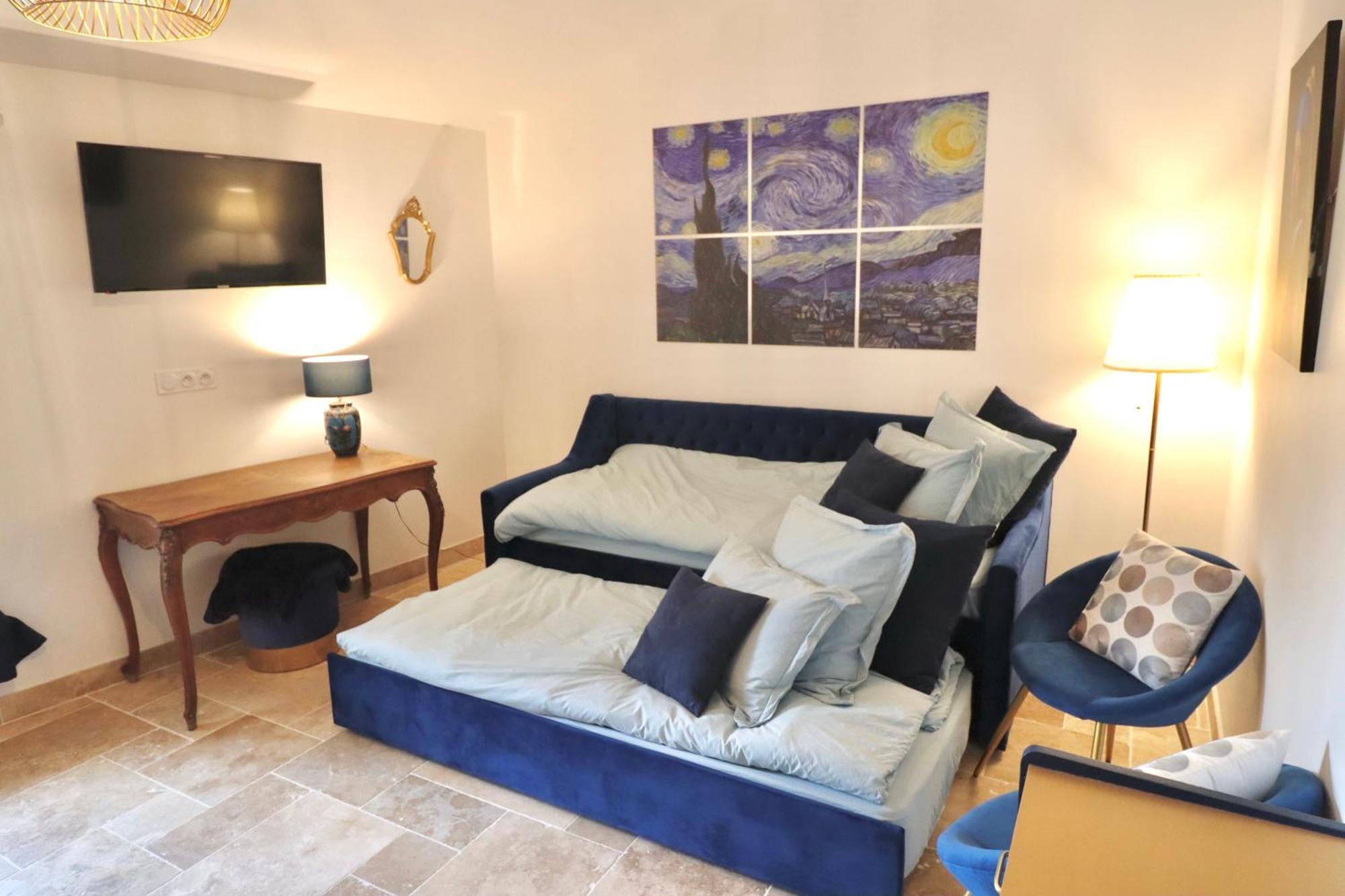 Chambres D'Hotes Avec Jacuzzi Et Piscine Au Mas De Cadoule Saint-Just  Habitación foto